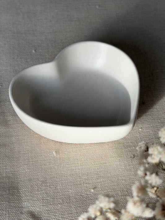 Heart Trinket Dish - Handmade Jesmonite Jewelry Dish