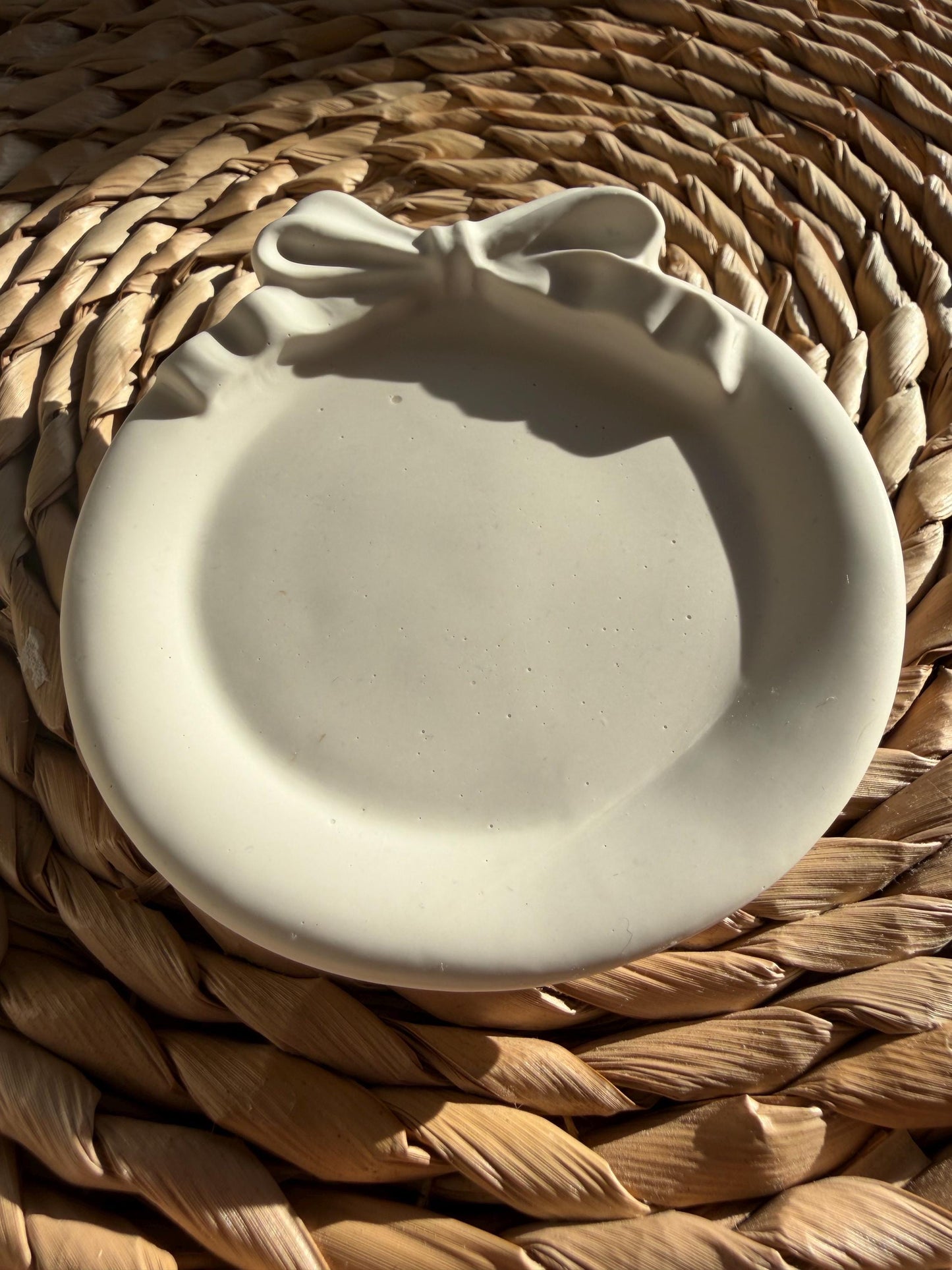 Handmade Bow Trinket Dish - Feminine Jesmonite Dish