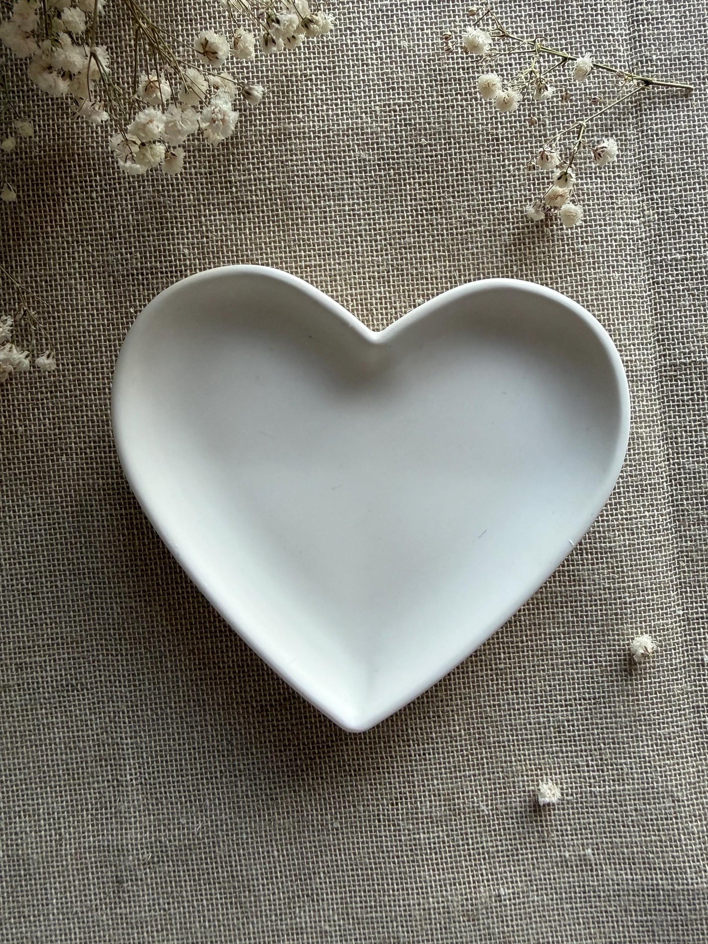 Heart Dish - Minimalist Jesmonite Trinket Dish