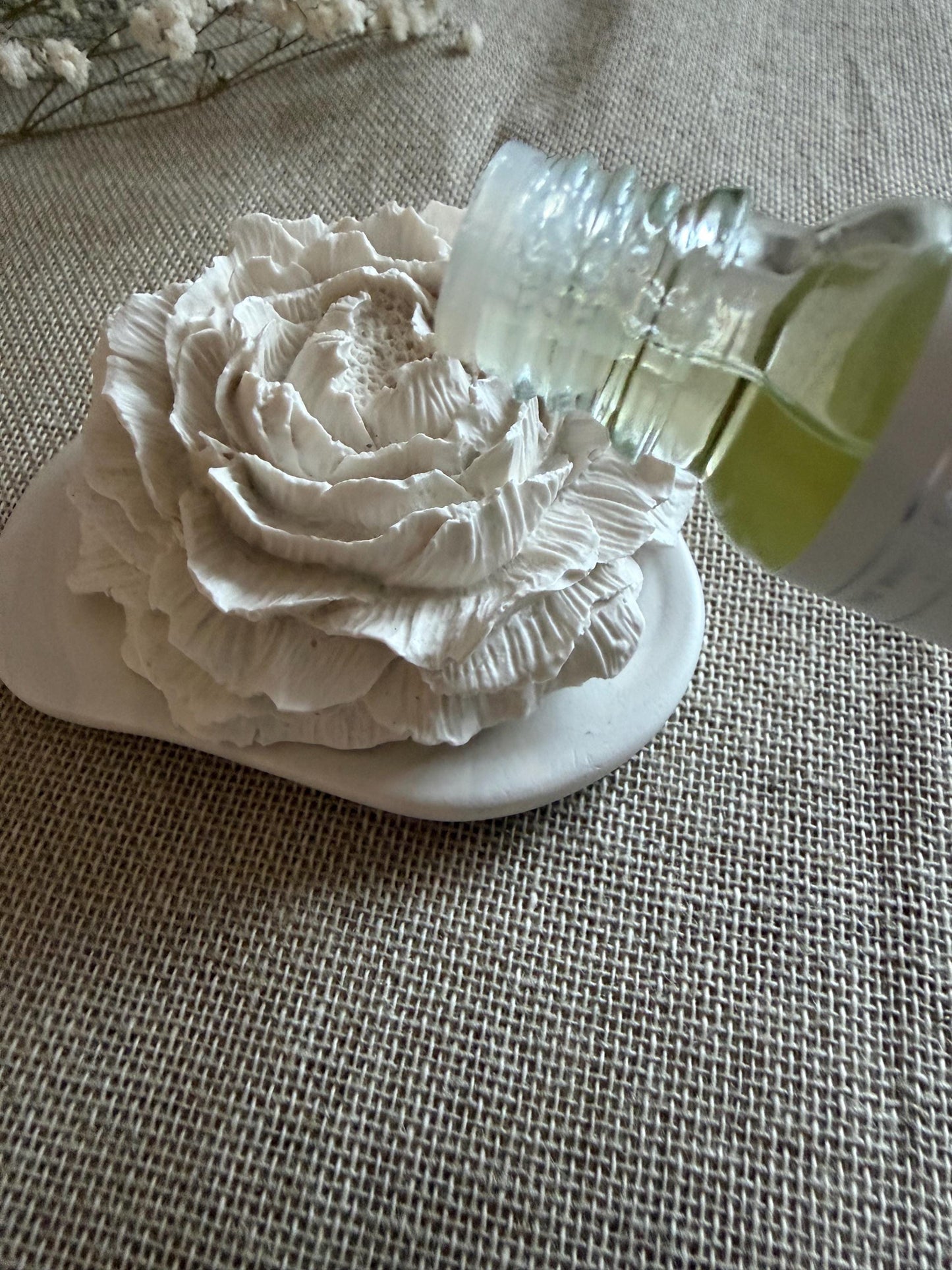 Peony Flower Oil Diffuser - Handmade Jesmonite Diffuser