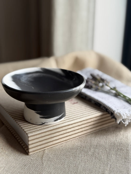 Pedestal Bowl – Black & White